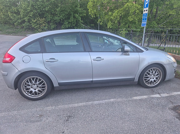 Citroen C4 6 of 6