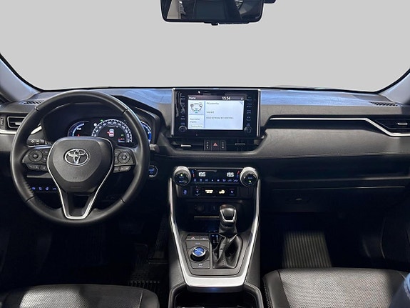 Toyota RAV4 12 of 19