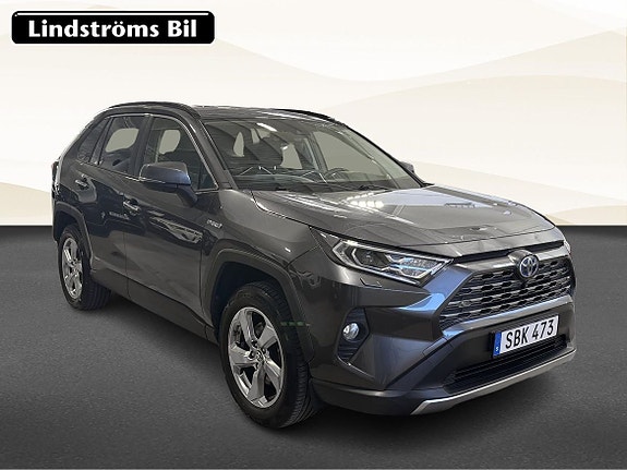 Toyota RAV4 3 of 19
