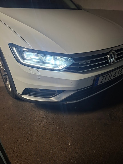 Volkswagen Passat Alltrack 6 of 6