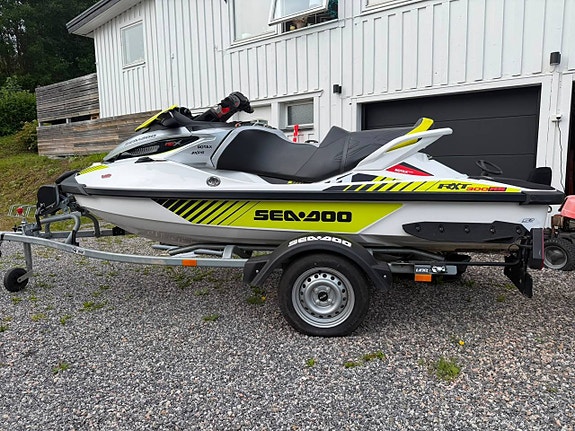 Seadoo RXT300 RS 55h 2017 - Finans & Transport 3 of 7