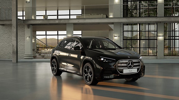 Mercedes-Benz GLA250 2 of 14
