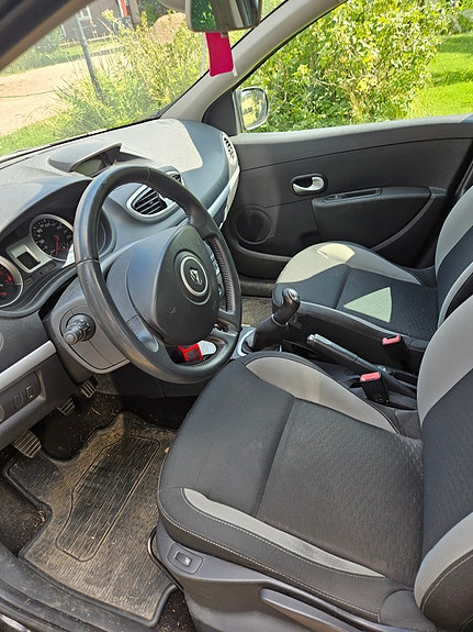 Renault Clio 4 of 5