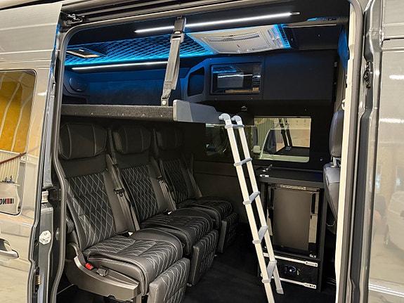 Volkswagen Crafter 11 of 30