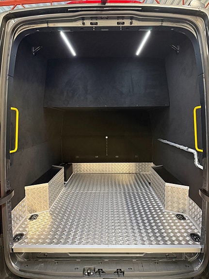 Volkswagen Crafter 20 of 30