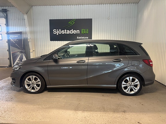 Mercedes-Benz B200 d 2 of 17