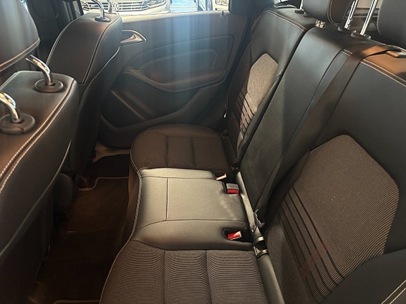 Mercedes-Benz B200 d 10 of 17