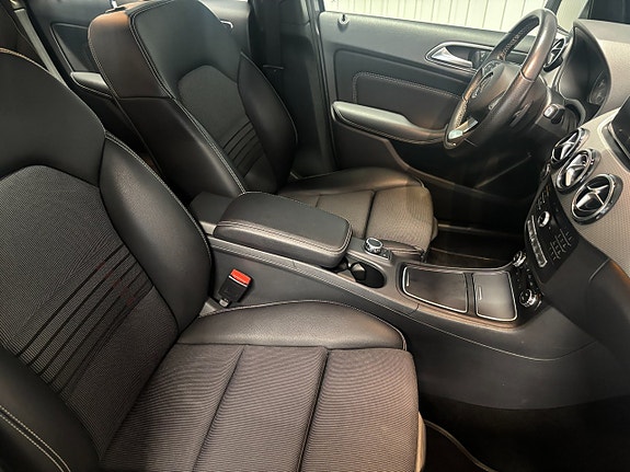 Mercedes-Benz B200 d 9 of 17