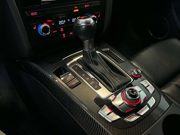 Audi RS4 3 of 15