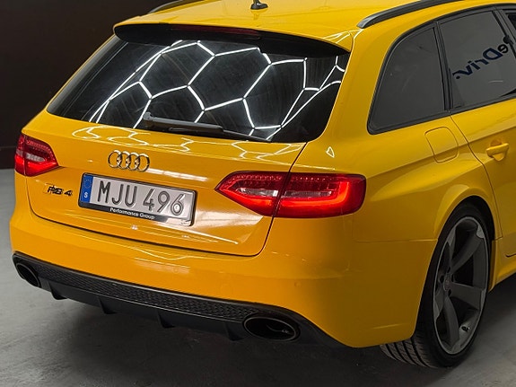 Audi RS4 15 of 16