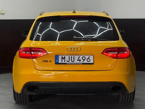 Audi RS4 13 of 16
