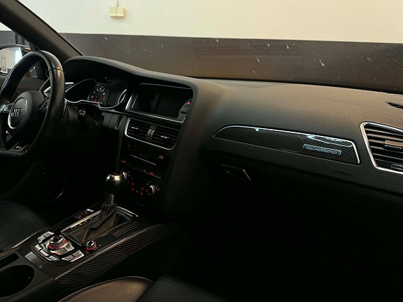 Audi RS4 11 of 15