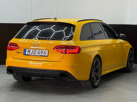 Audi RS4 14 of 16