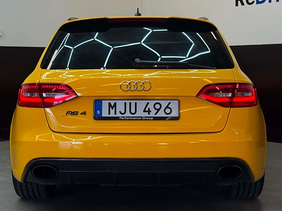 Audi RS4 7 of 15
