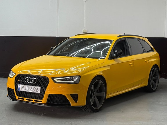 Audi RS4 3 of 16