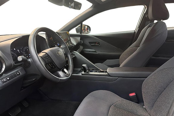 Toyota C-HR 14 of 21
