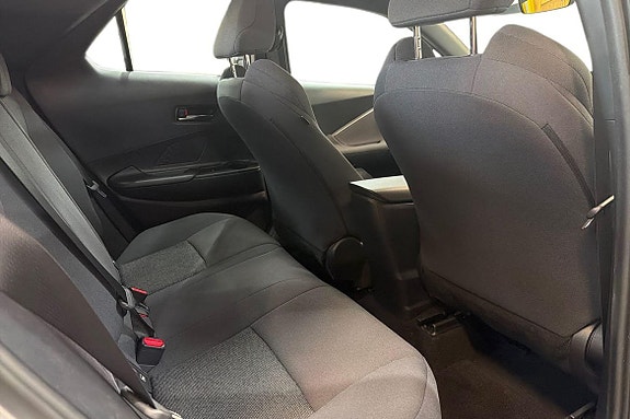 Toyota C-HR 9 of 21
