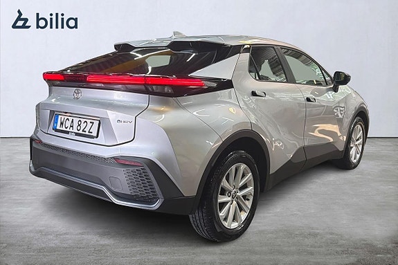 Toyota C-HR 19 of 21