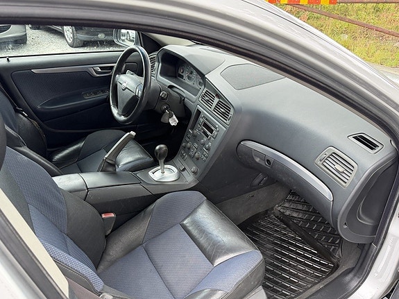 Volvo S60 12 of 20