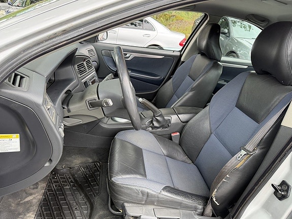 Volvo S60 16 of 20