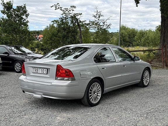 Volvo S60 3 of 20
