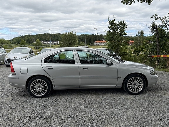 Volvo S60 7 of 20