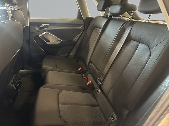 Audi Q3 9 of 9