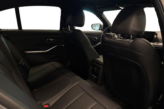 BMW 330e 7 of 18