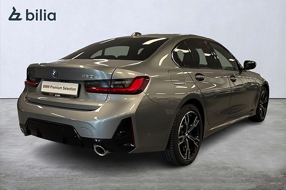 BMW 330e 16 of 18