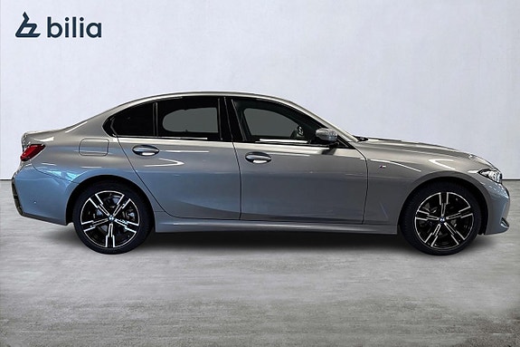 BMW 330e 15 of 18