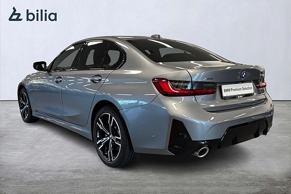 BMW 330e 2 of 18