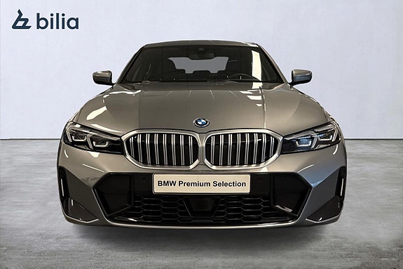 BMW 330e 5 of 18