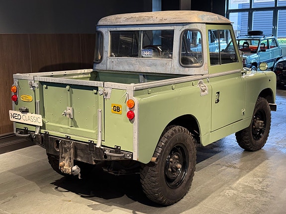 Land Rover Series 14 of 30