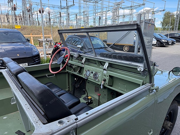 Land Rover Series 24 of 30