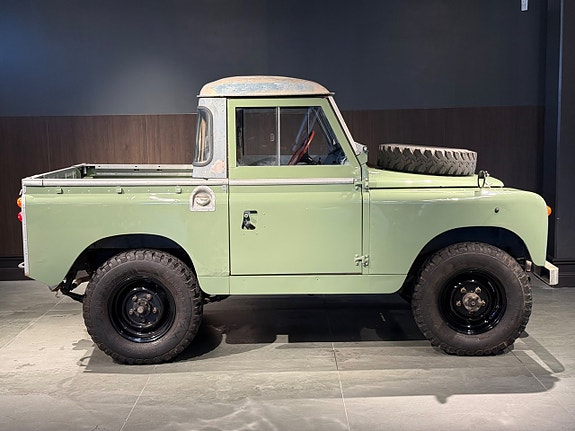 Land Rover Series 13 of 30