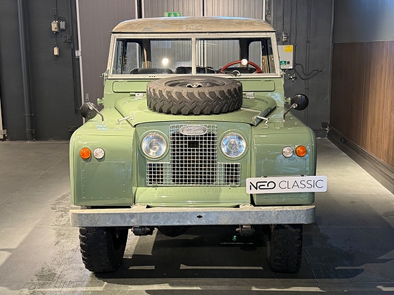 Land Rover Series 11 of 30