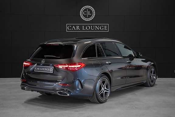 Mercedes-Benz C300 3 of 25