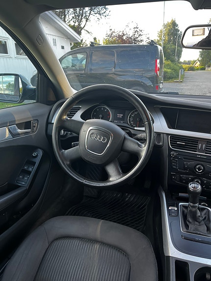 Audi A4 4 of 7
