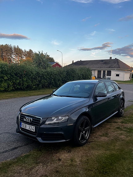 Audi A4 2 of 7