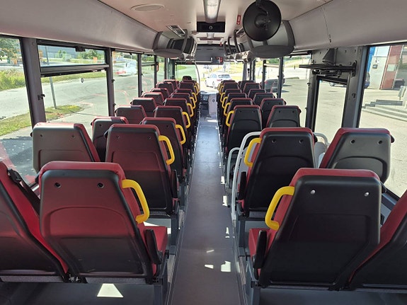 Iveco Crossway 9 of 12