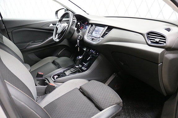Opel Grandland X 24 of 29
