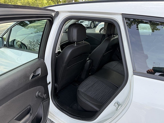 Opel Astra 15 of 21