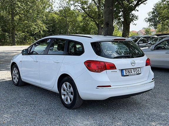 Opel Astra 3 of 21