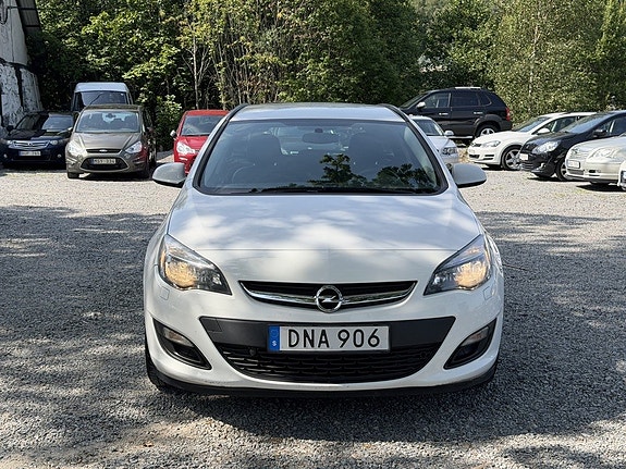 Opel Astra 6 of 21
