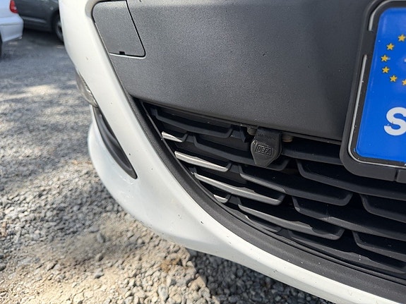 Opel Astra 18 of 21