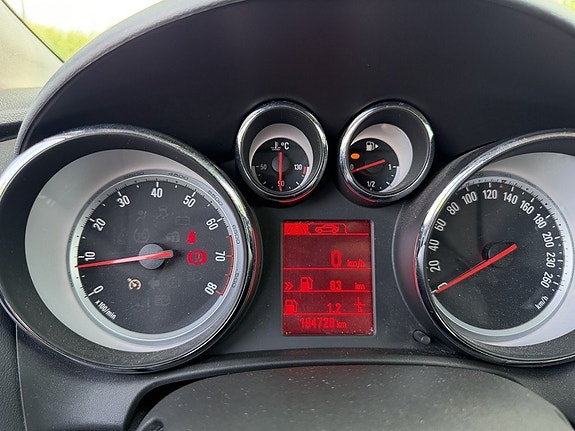 Opel Astra 21 of 21