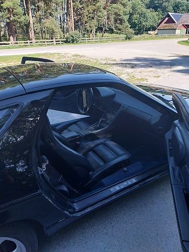 Porsche 928 5 of 6