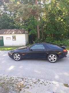 Porsche 928 3 of 6