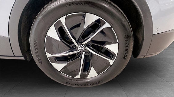 Volkswagen ID.4 6 of 12