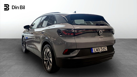 Volkswagen ID.4 3 of 12